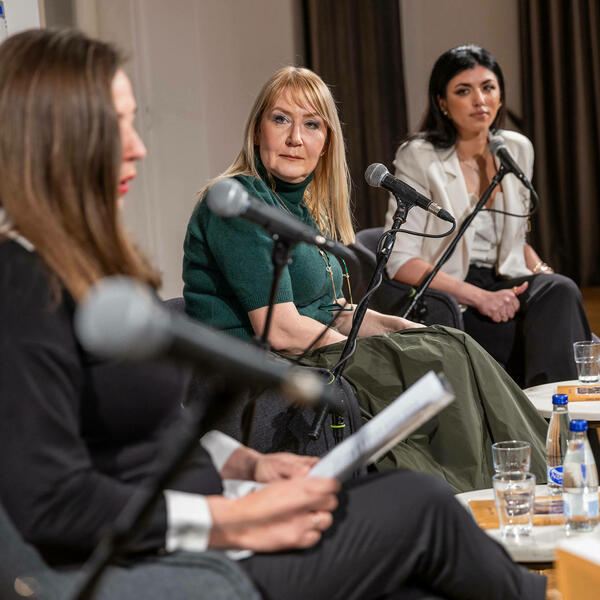 Kult tijela: Pionirski uvid u našu intimu