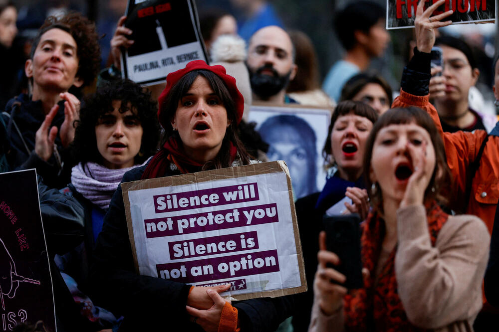 Protesti protiv nasilja nad ženama u Valeti 23. novembra 2025., Foto: Rojters