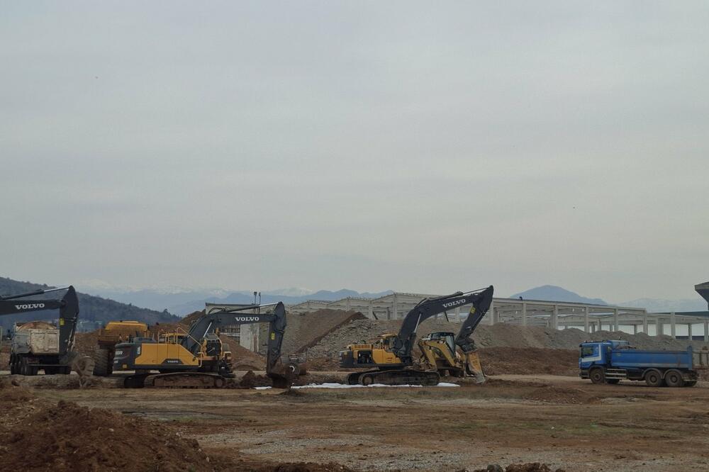 Mašine na gradilištu, Foto: Svetozar Šćekić