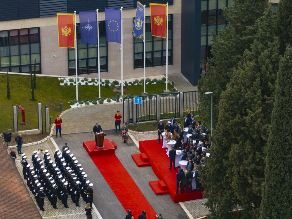 Sa svečanosti u Baru