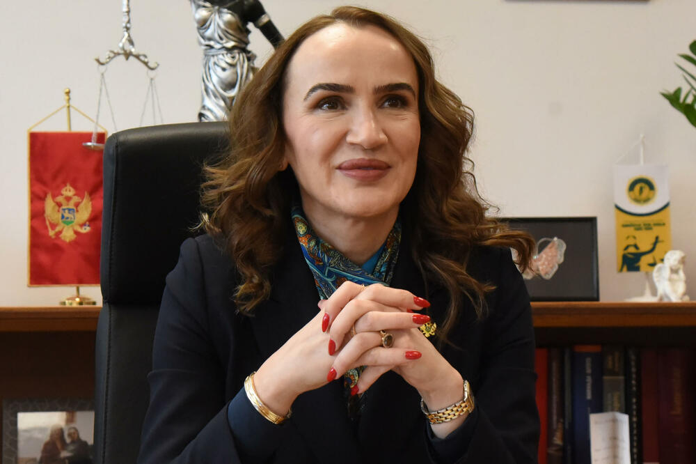 Hvalili su me, šta bi odjednom: Mirjana Popović na radnom mjestu, Foto: Luka Zekovic