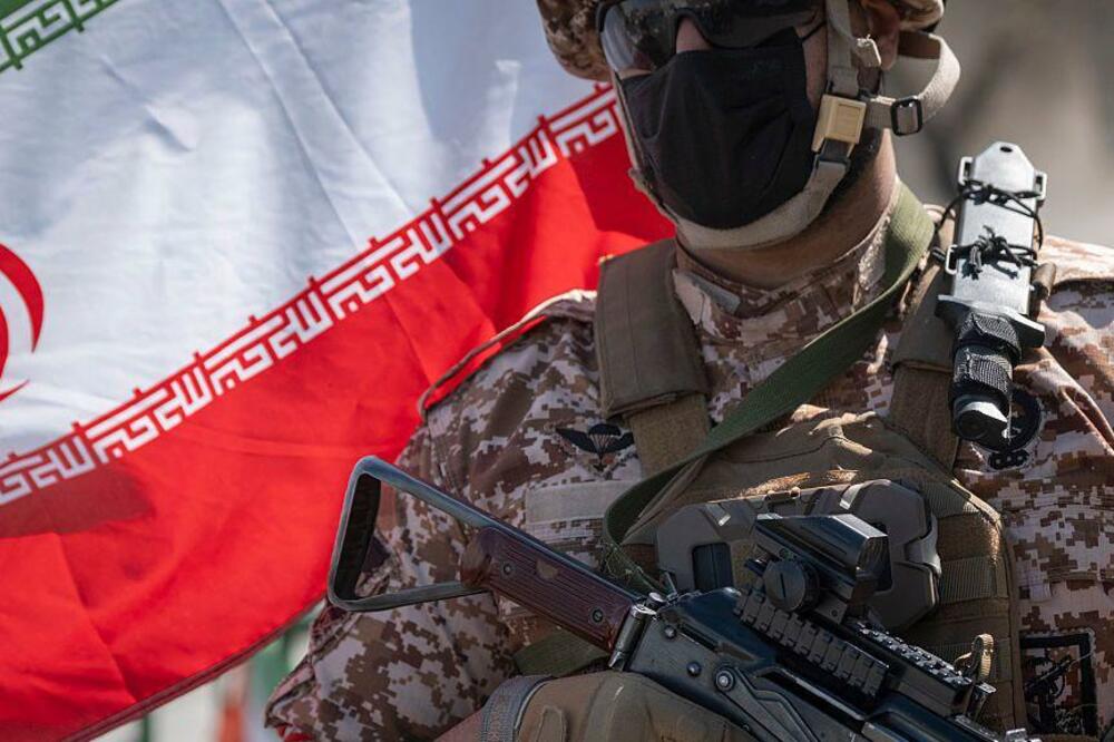Islamska revolucionarna garda (IRGC), dominantna snaga u okviru iranske vojske, kontroliše programe raketa i dronova, i sprovodi ključne regionalne aktivnosti, Foto: NurPhoto via Getty Images