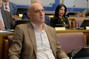 Uhapšen Nikšićanin, osumnjičen da je prijetio Abdiću