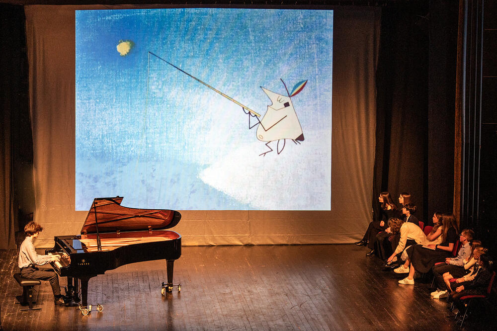 Program “Klavir u jedinstvu sa pokretnim slikama”