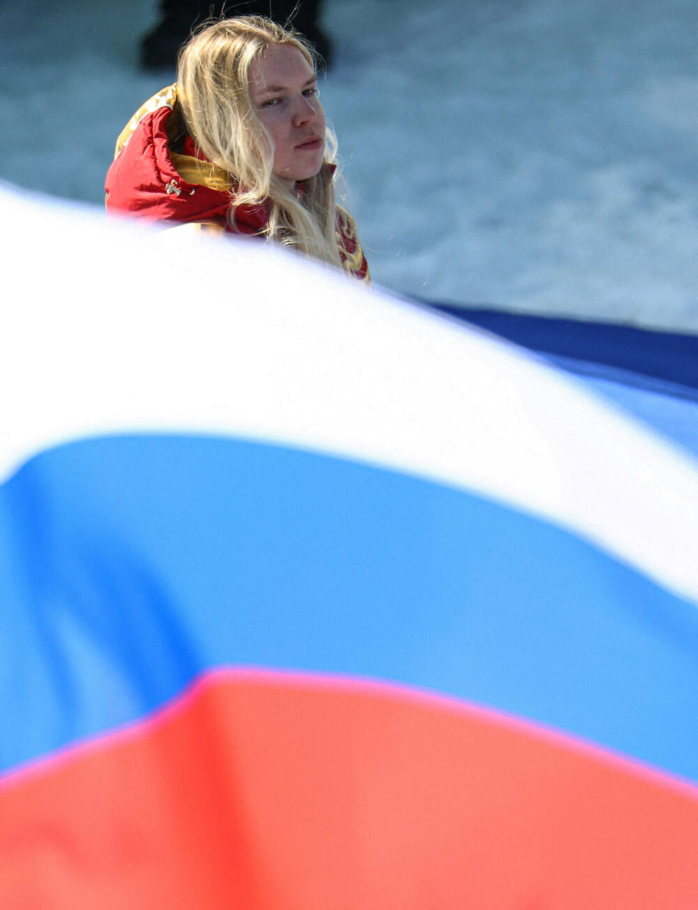 <p>Skijašica Varvara Vorončihina (24) i skijaš Aleksej Bugajev (29) osvojili su bronzane medalje u spustu</p>  <p>Oboje su odbili da odgovore na pitanja o Rusiji i ratu u Ukrajini</p>