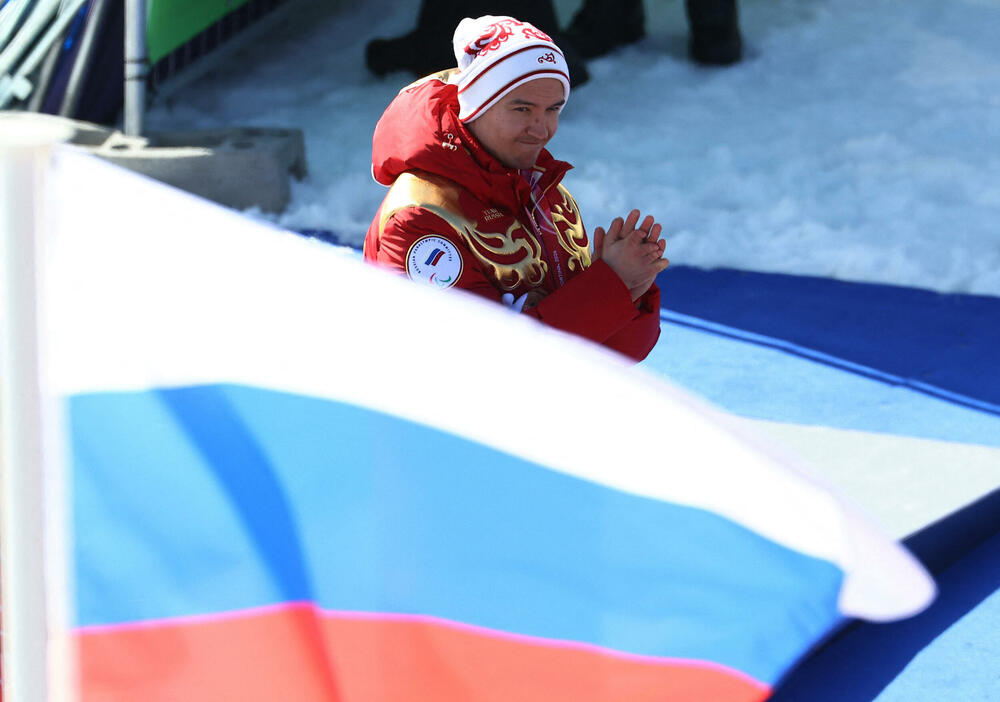 <p>Skijašica Varvara Vorončihina (24) i skijaš Aleksej Bugajev (29) osvojili su bronzane medalje u spustu</p>  <p>Oboje su odbili da odgovore na pitanja o Rusiji i ratu u Ukrajini</p>