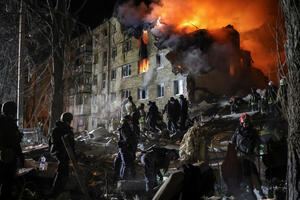 Najmanje deset poginulih u ruskom napadu na Harkov