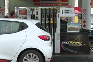 Od utorka se očekuje novo poskupljenje goriva: Građani Crne Gore...