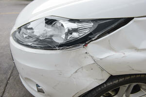 Saobraćajna nezgoda u Podgorici: Povrijeđen muškarac, vozilom...