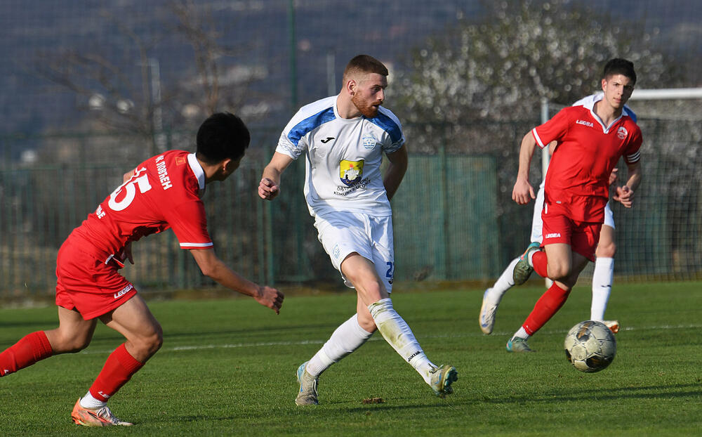 <p>Grbalj slavio protiv Igala (3:1), Otrant-Olimpik izgubio od Lovćena (4:2)</p>