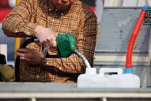 Cijene nafte skočile na blizu 120 dolara po barelu, ubrzo pale na...