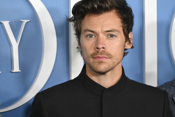 Drugovi koji se žene kao inspiracija za pjesmu