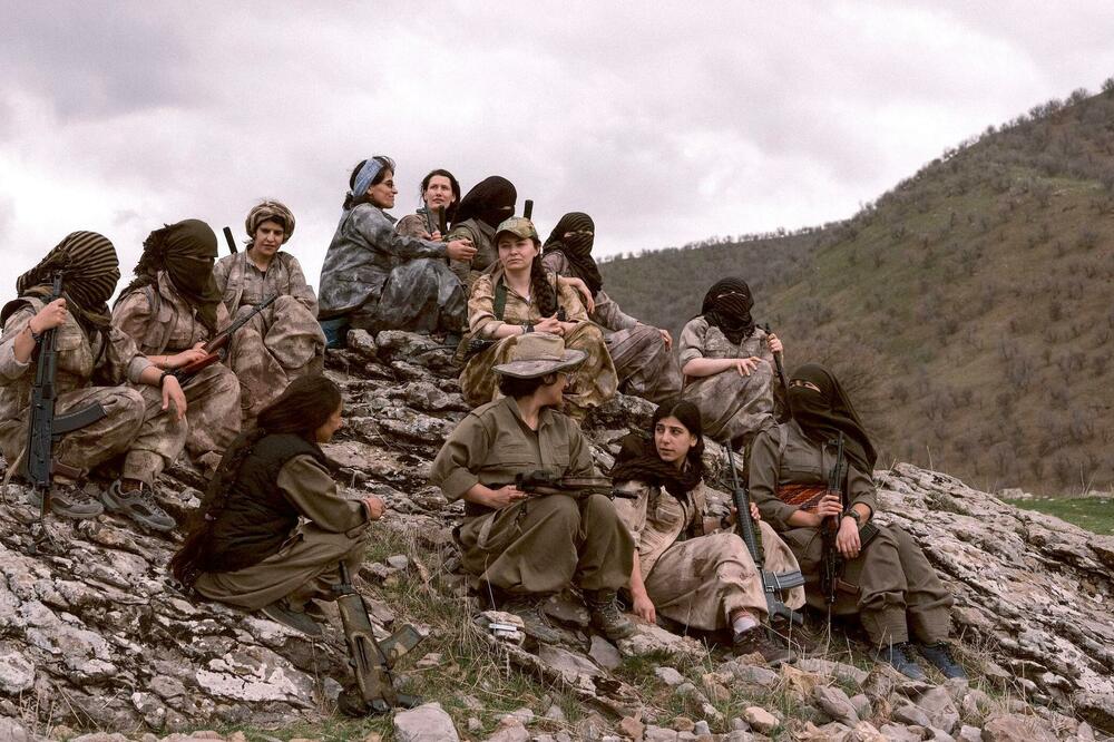 Kurdske borkinje (Ilustracija), Foto: Valentina Sinis