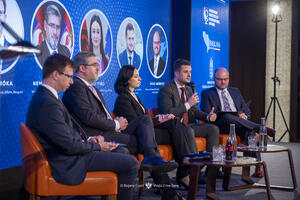 Zenović u Budimpešti: EU kao zajednica vrijednosti i pravila nema...