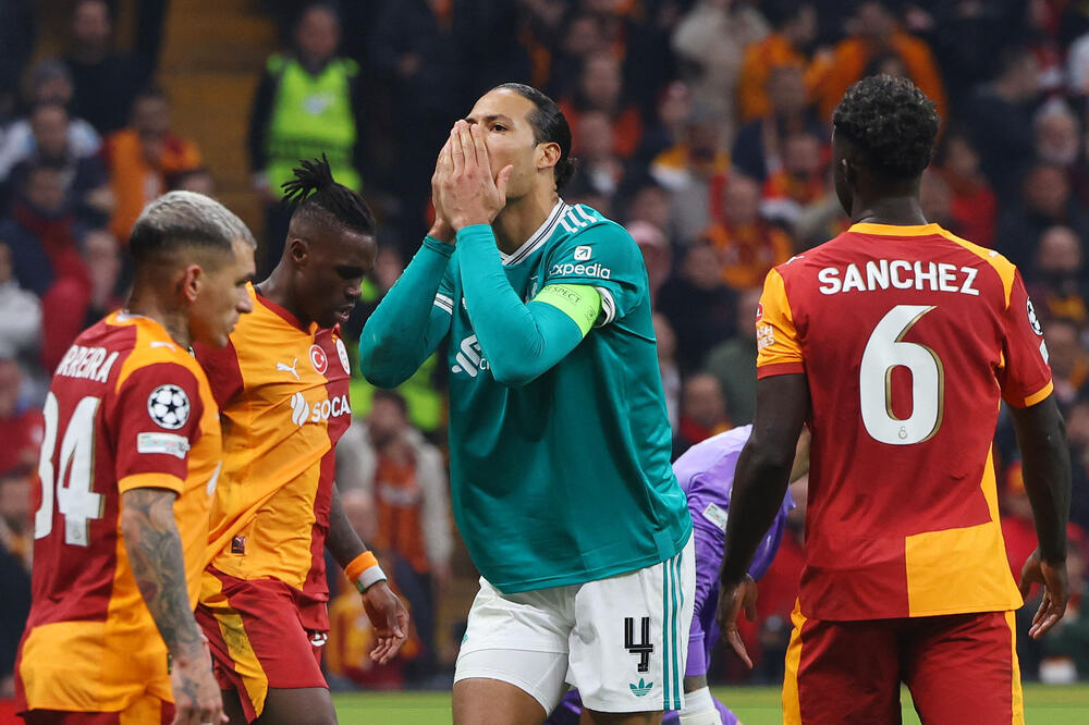 Opet frustracija: Virdžil van Dajk, Foto: Reuters