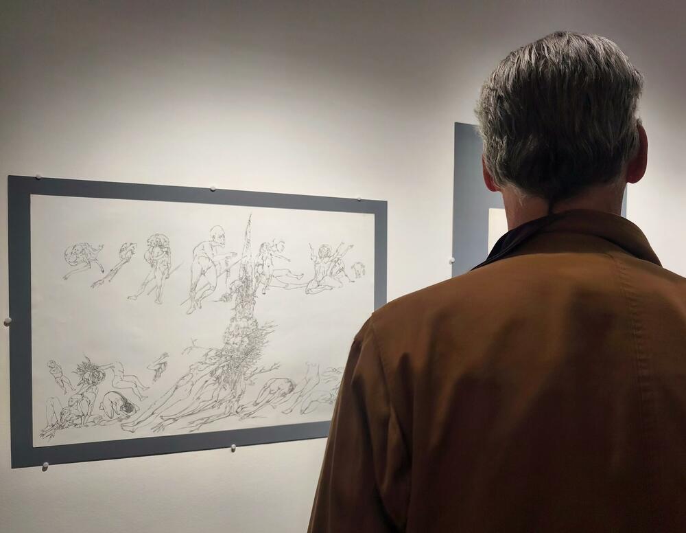 <p>Izložba &ldquo;Noć i dan&rdquo; Nikice Raičevića otvorena u podgoričkoj Galeriji &ldquo;Art&rdquo; koju je transformisala u kosmos imaginacije i racionalnog</p>