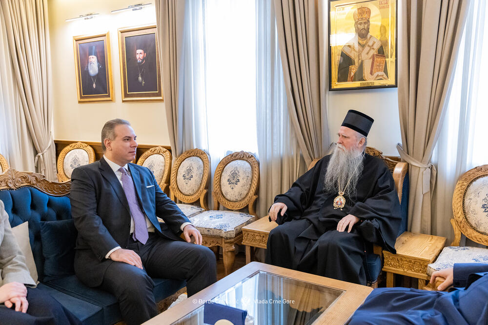 Posebnu pažnju posvetili pitanjima očuvanja mira i stabilnosti i promociji tolerancije: Ivanović i Joanikije, Foto: Djordje Cmiljanic/Vlada