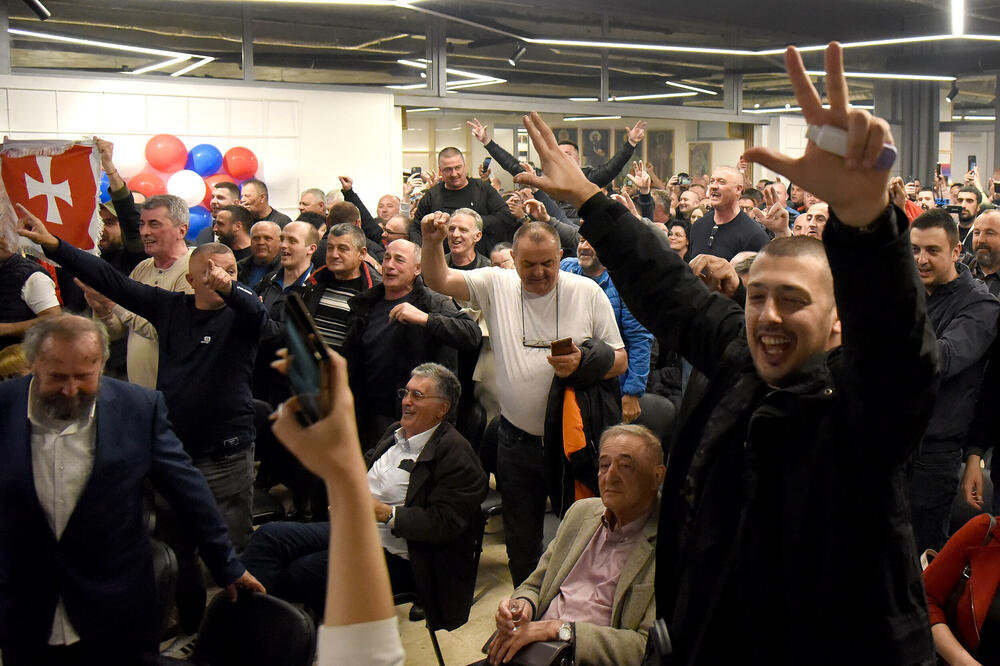 Programsko povezivanje među najslabijima u postkomunističkim zemljama: slavlje u štabu DF-a u Nikšiću 2025., Foto: Luka Zekovic