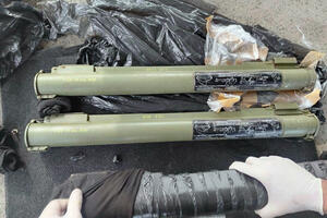 MUP Srbije: Četiri "zolje" bile sakrivene u zadnjem braniku...