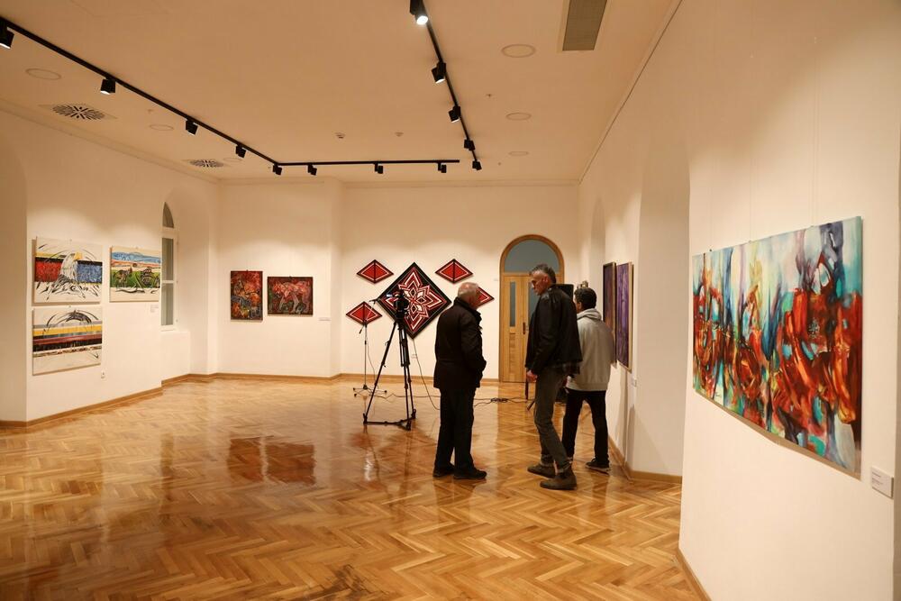 Sa izložbe u Nikšiću