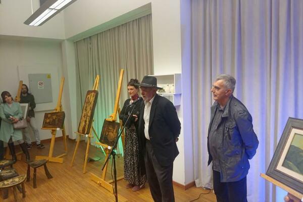 Demonstracija istrajnosti narodnog stila