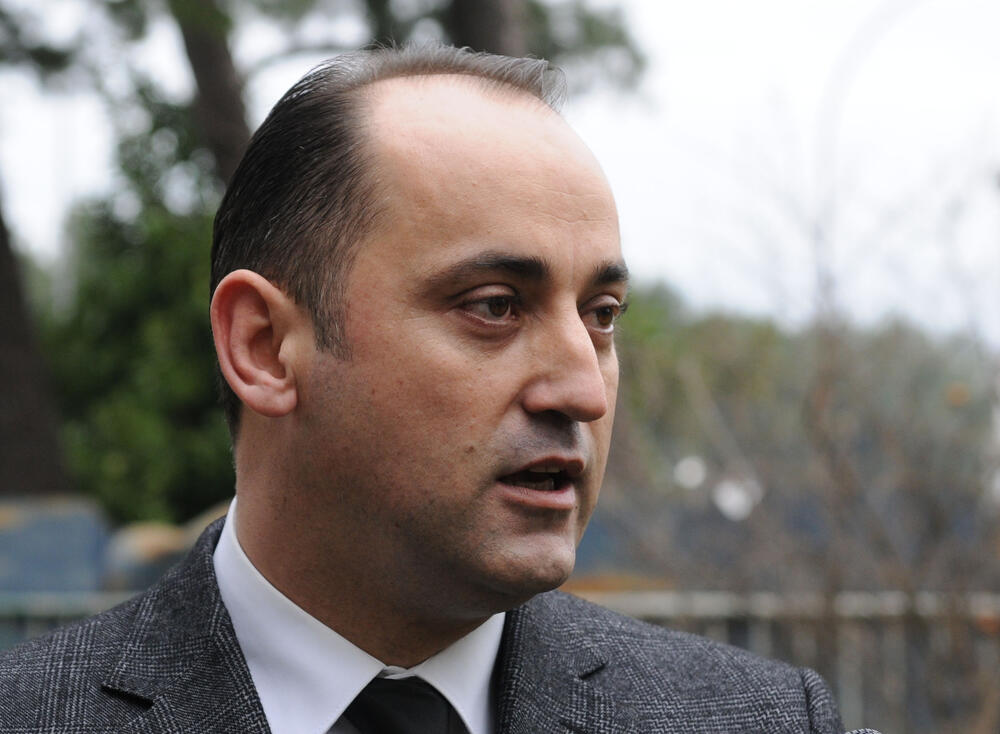 Procijenio da je Đukanović zaslužio poklon: Miljan Perović