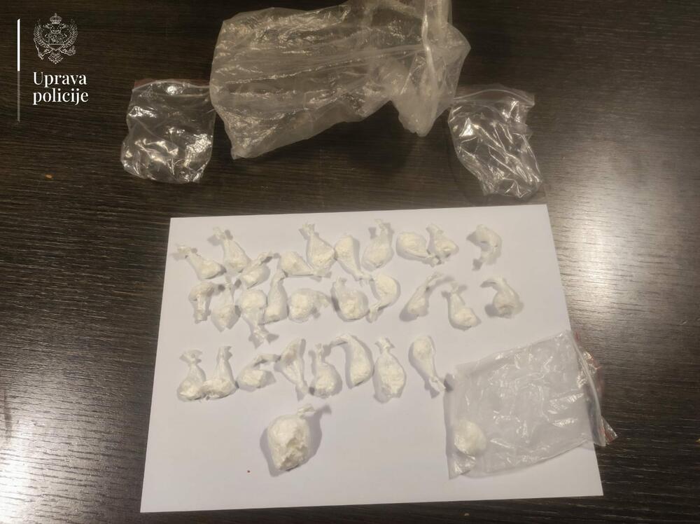 Pronađeni marihuana i kokain, uhapšene dvije osobe