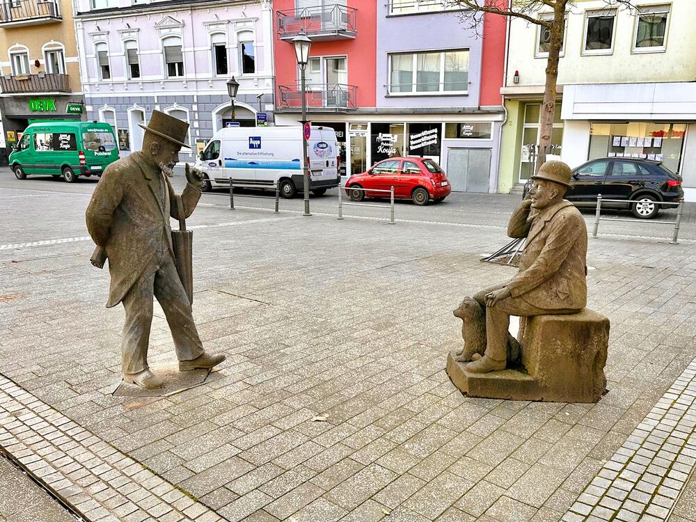 Hendreh i Jezef - otjelovljenja lokalnog humora