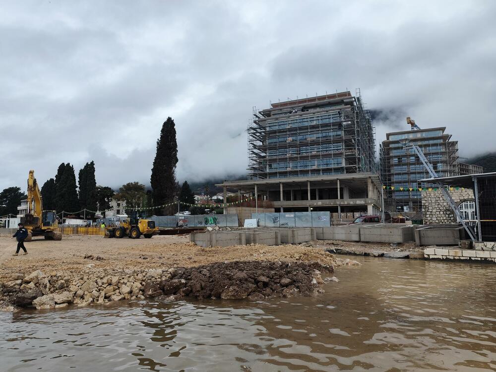 Traže krivca za uništenje obale u Baošićima