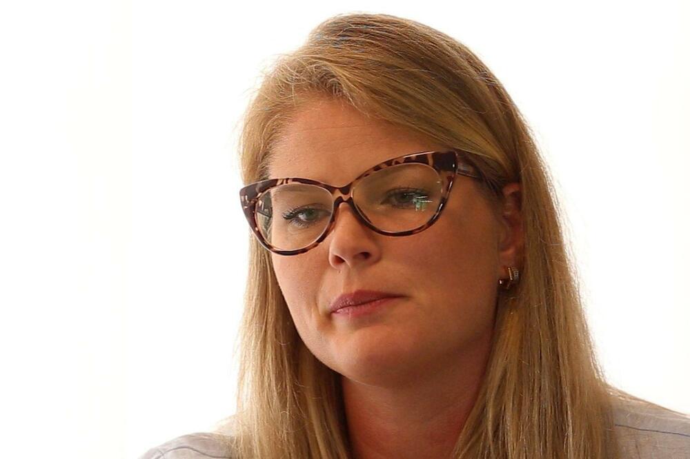 Glausija Fekete kaže da joj je modni agent Žan‑Lik Brunel, Epstinov prijatelj, ponudio da je avionom odvede u Njujork, Foto: BBC / Anselmo Cunha