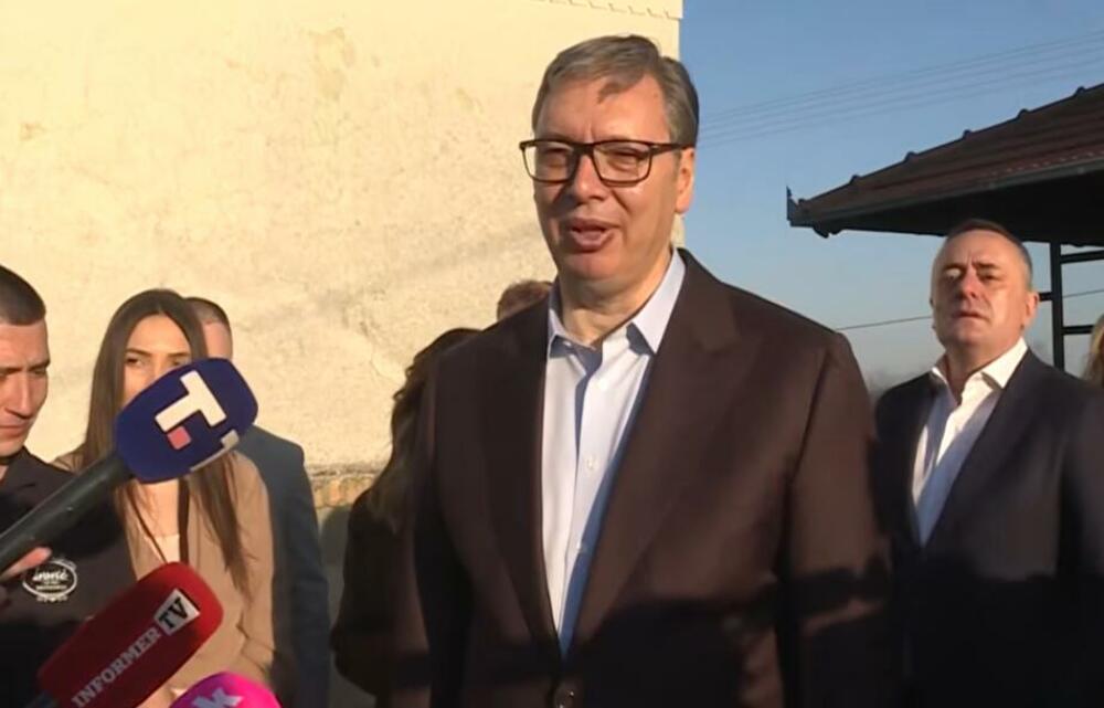 Vučić studentski pokret uporedio sa režimom Pola Pota i talibanima