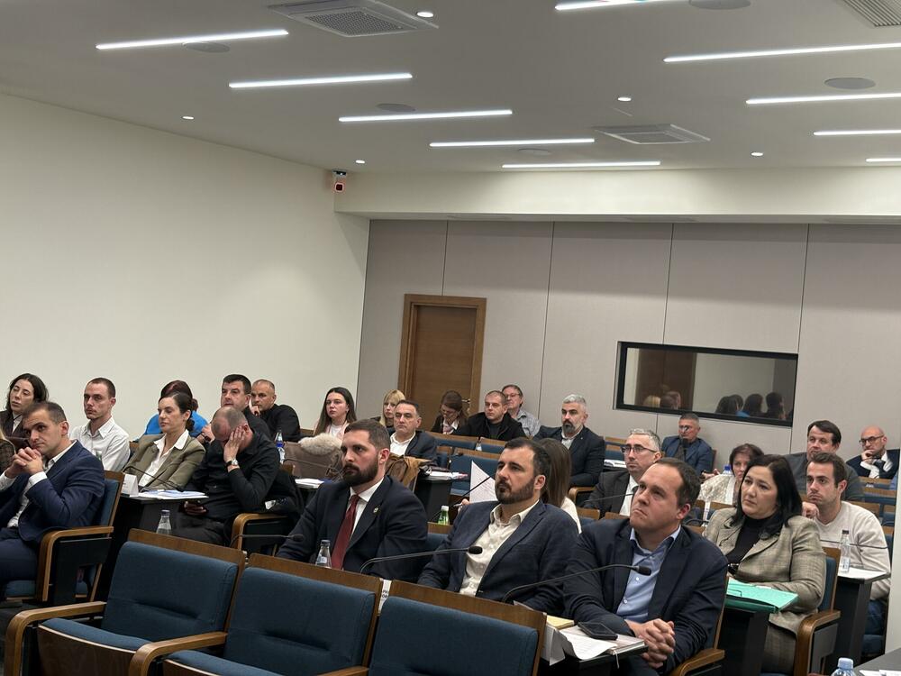 Partijama preko 20.000 eura mjesečno: Opština Bar na godišnjem...