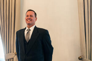 Trampov saveznik napušta umjetničku ustanovu: Grenel će se povući...