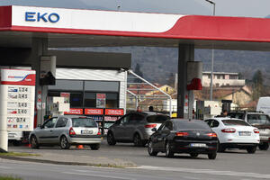 Cijene neće skoro padati, država da smanji dažbine: Štern za...