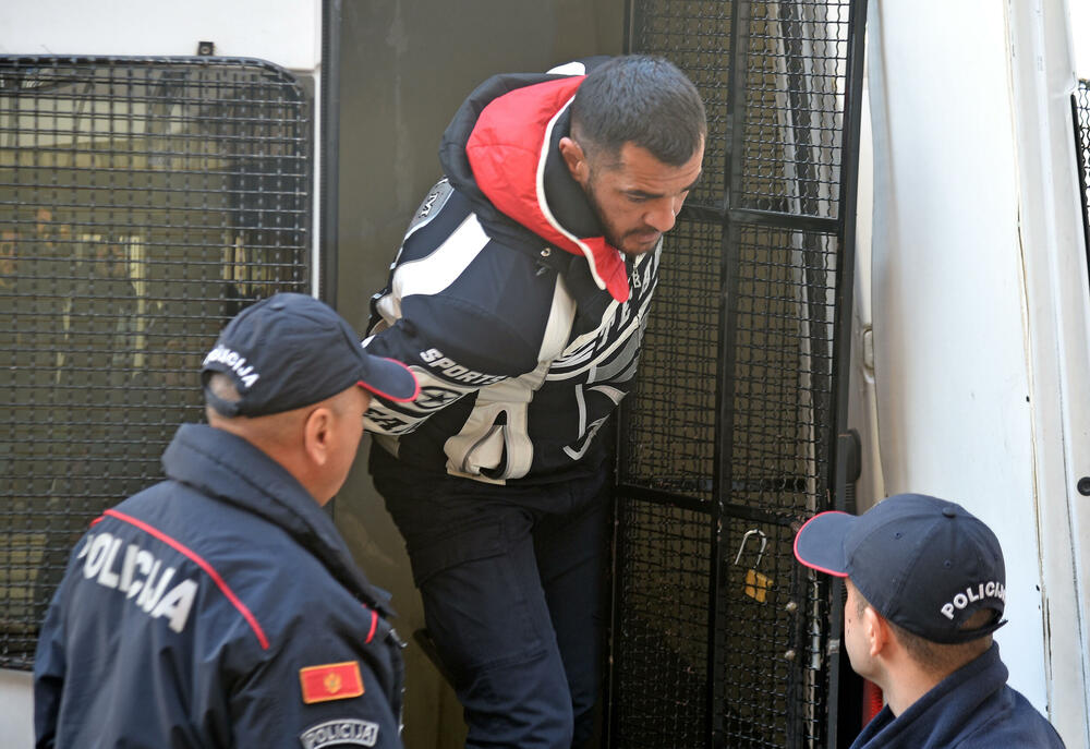 <p>Iz Uprave policije je saopšteno da je Radulović visokorangirani član jedne organizovane kriminalne grupe sa teritorije Podgorice</p>