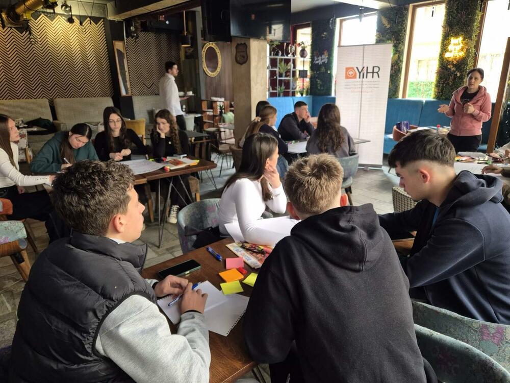 Mladi iz Plava razgovarali o problemima u zajednici: Otvorili...