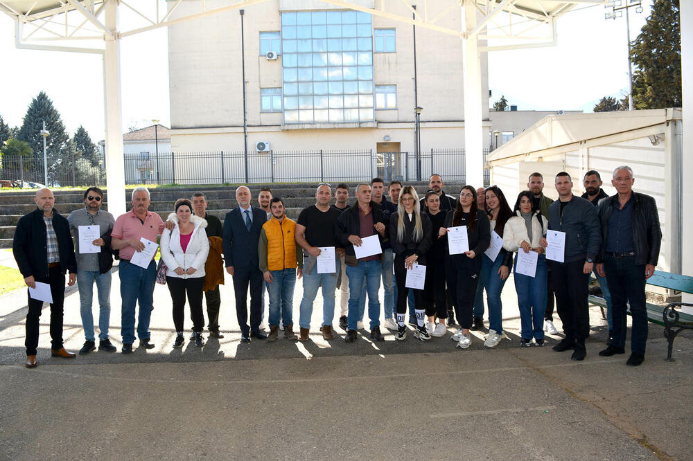 Sa uručenja uvjerenja, Foto: PKCG