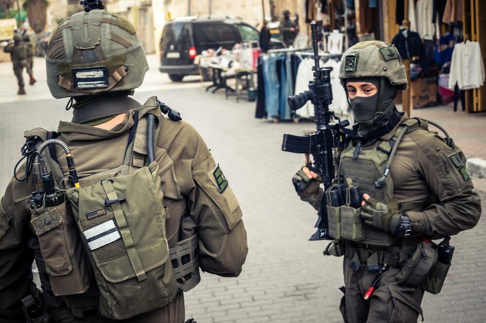 Palestinsko ministarstvo: Izraelski vojnici pucali na vozilo u...