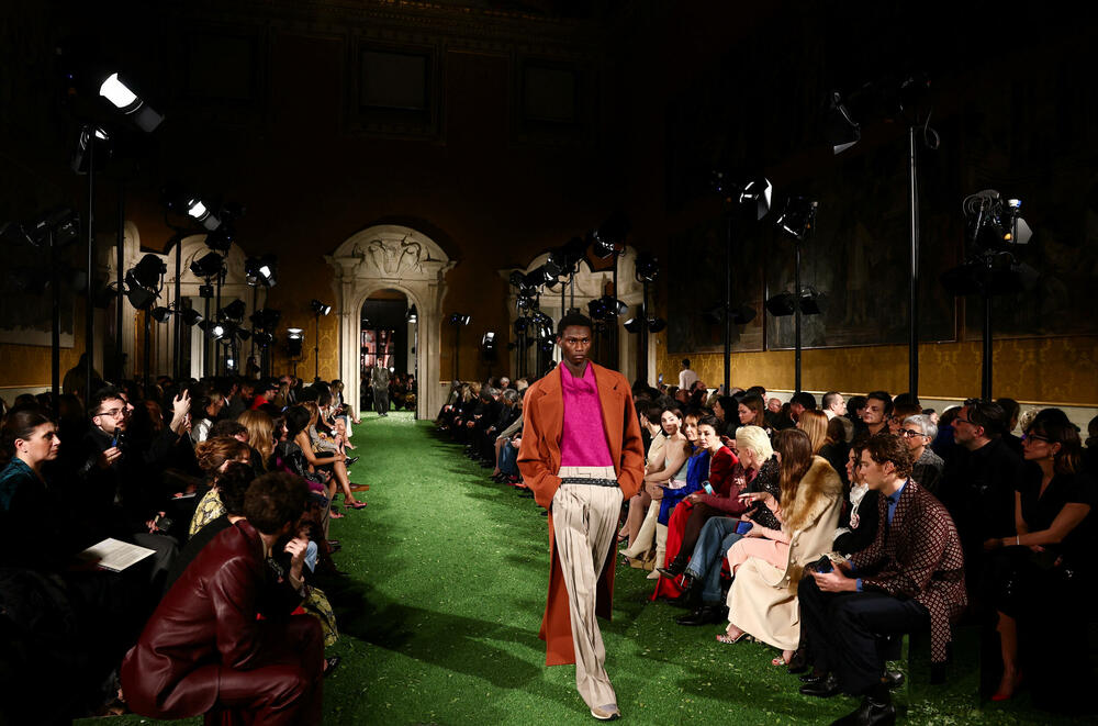 <p>Valentino je predstavio kolekciju za jesen/zimu 2026/2027.</p>  <p>Revija je održana u Palati Barberini, u Rimu.</p>