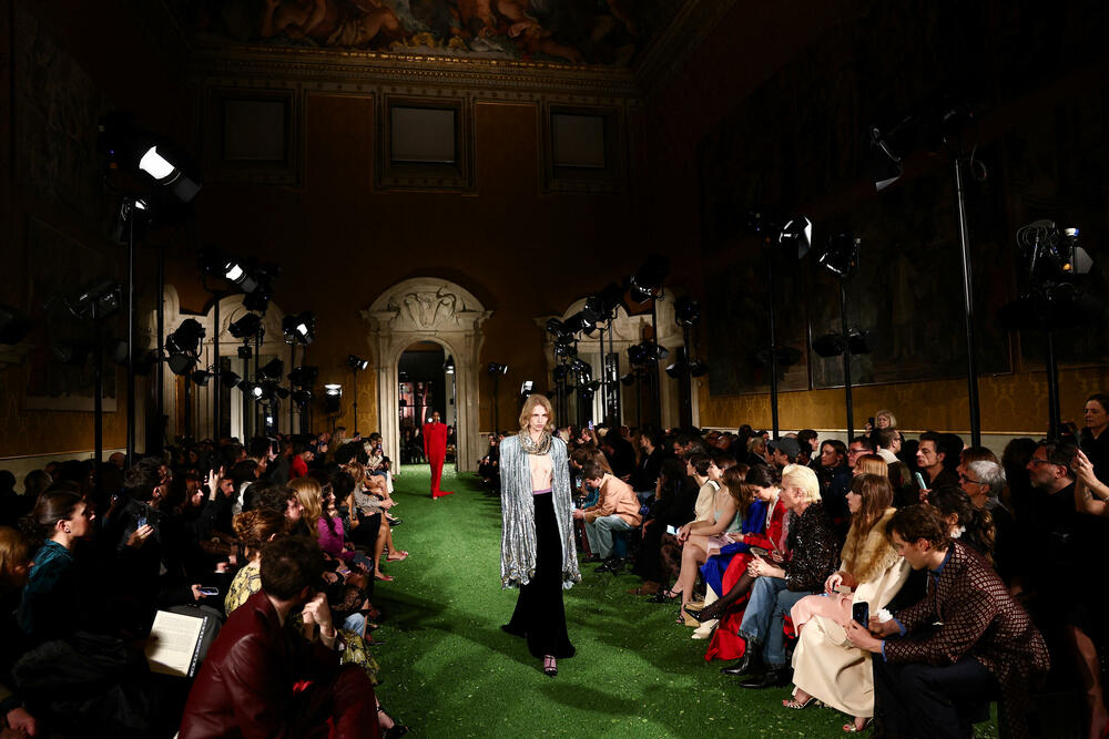 <p>Valentino je predstavio kolekciju za jesen/zimu 2026/2027.</p>  <p>Revija je održana u Palati Barberini, u Rimu.</p>