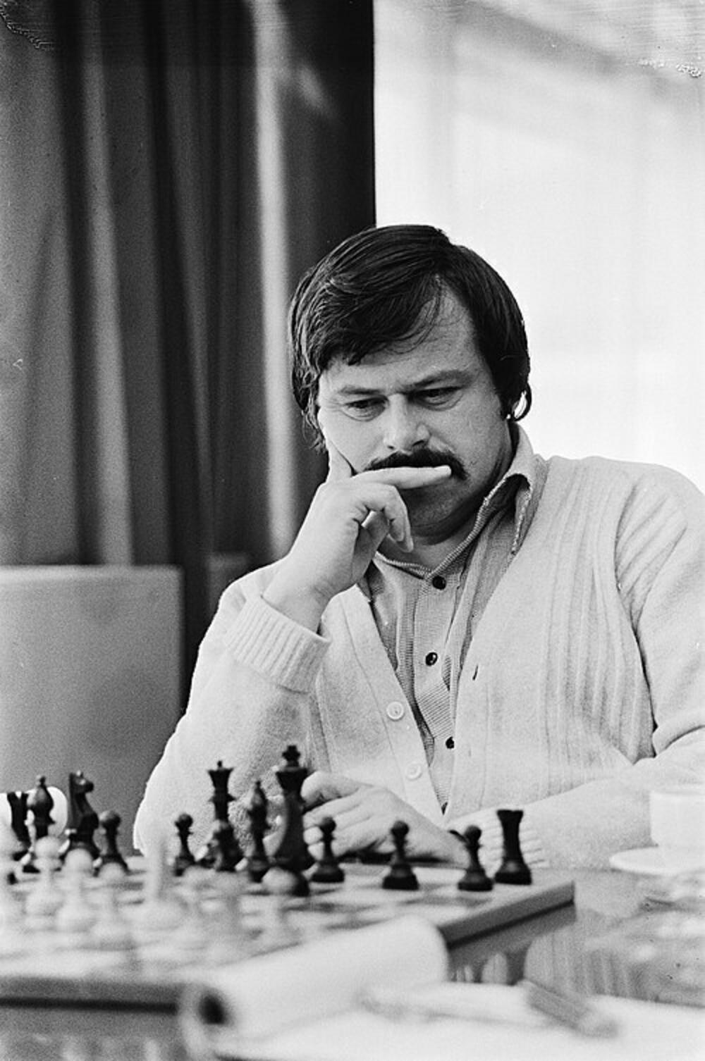 SA 64 POLJA: Lovci ili skakači