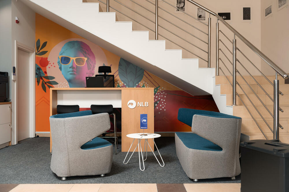 <p><strong>U četvrtak, 12. marta, na Univerzitetu Donja Gorica počela je sa radom prva NLB studentska filijala, prostor namijenjen mladima, njihovim prvim finansijskim odlukama i razvoju finansijske samostalnosti. Ova inicijativa dio je dugoročnog opredjeljenja NLB Banke da ulaže u mlade, finansijsku pismenost i odgovorno djelovanje u zajednici.</strong></p>