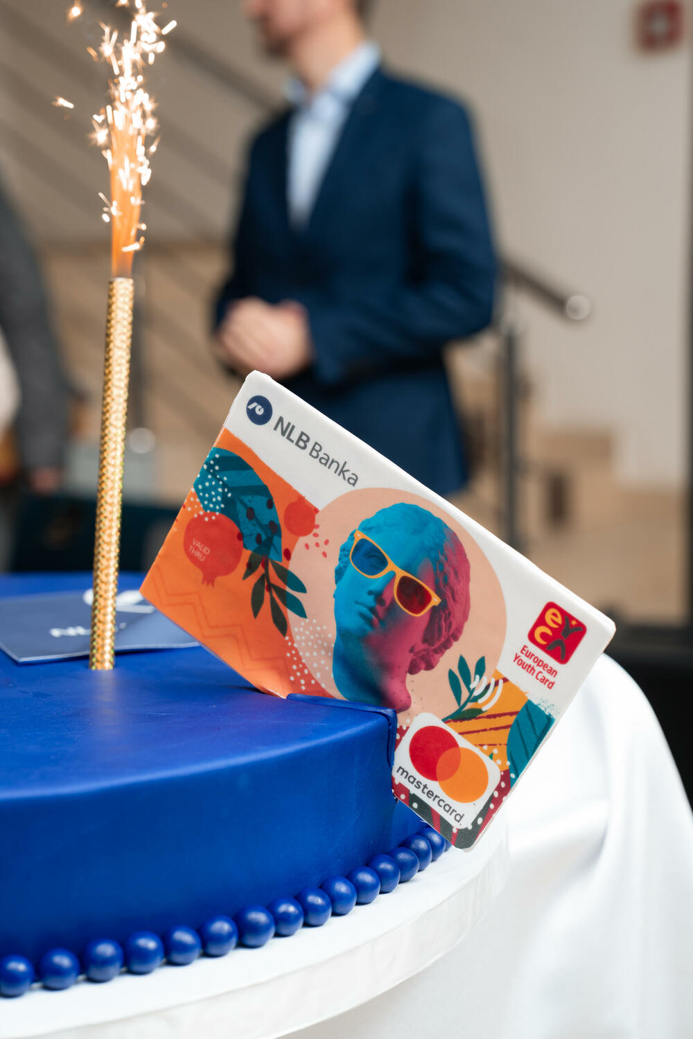 <p><strong>U četvrtak, 12. marta, na Univerzitetu Donja Gorica počela je sa radom prva NLB studentska filijala, prostor namijenjen mladima, njihovim prvim finansijskim odlukama i razvoju finansijske samostalnosti. Ova inicijativa dio je dugoročnog opredjeljenja NLB Banke da ulaže u mlade, finansijsku pismenost i odgovorno djelovanje u zajednici.</strong></p>