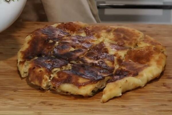 Burek u tiganju - žena iz Turske pokazala kako se sprema za 15...