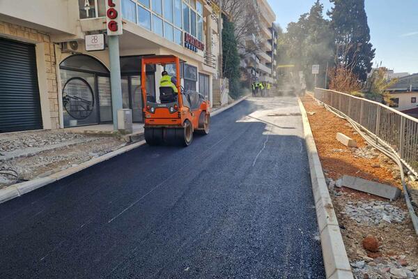 Radovi na rekonstrukciji prometne saobraćajnice u Pinješu u...