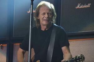 Stivi Jang iz benda AC/DC hospitalizovan u Buenos Ajresu