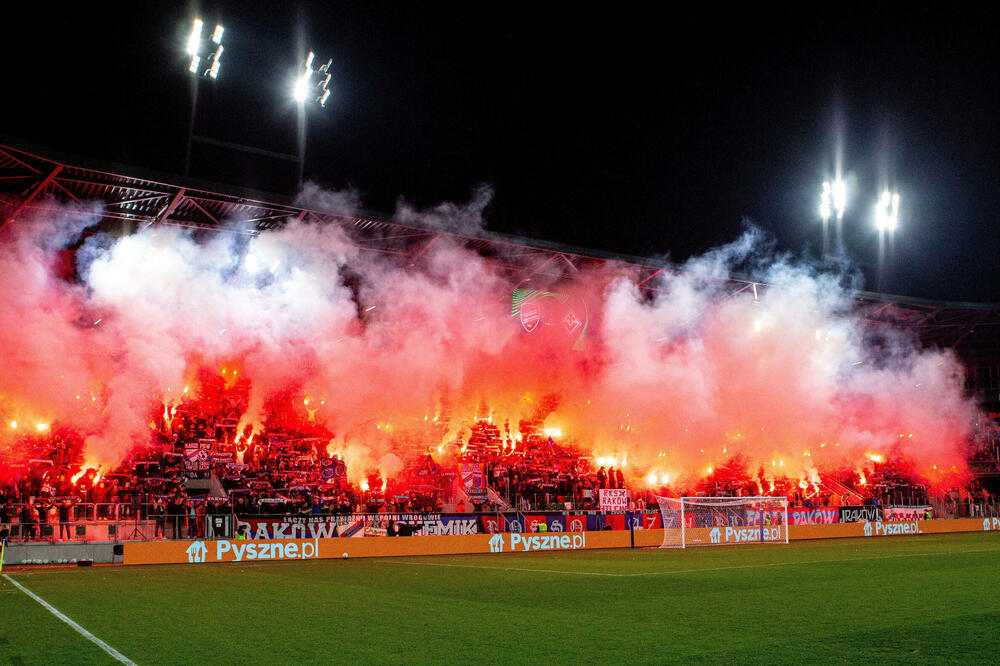 Navijači poljskog Rakova napravili su sjajan ambijent, ali Fiorentina nije bila impresionirana, Foto: Reuters