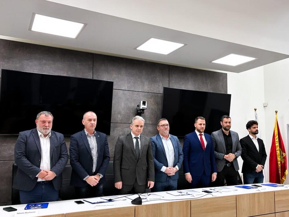 Naš Grad, Naš Od(b)raz