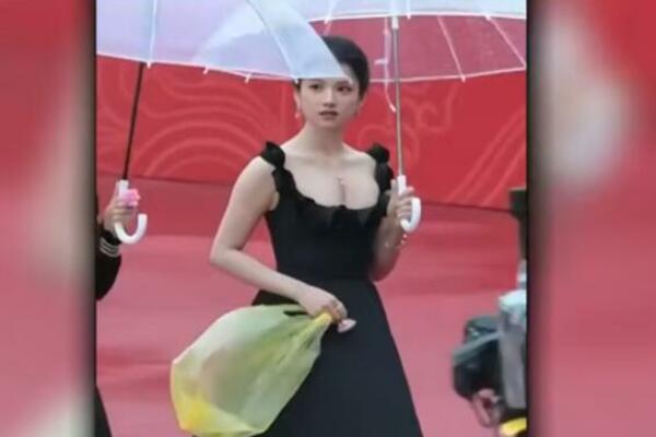 Ipak nije Balenciaga - glumica je nosila samo običnu žutu kesu