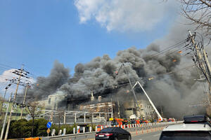 U požaru u fabrici auto-djelova u Južnoj Koreji 14 poginulih,...